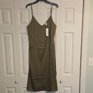 Chic Olive Midi Dress